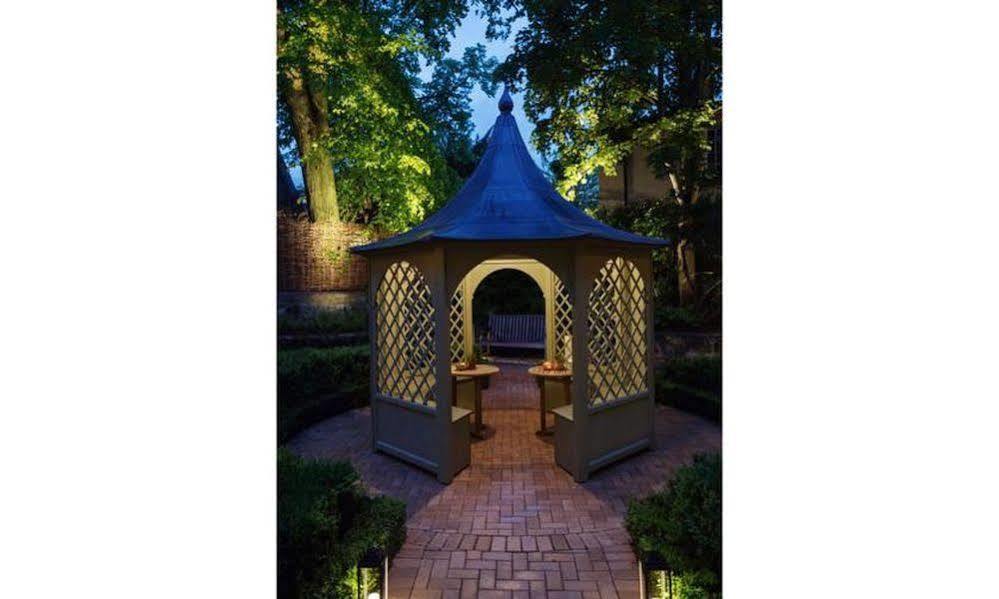 Old Parsonage Hotel Oxford Dış mekan fotoğraf The Garden at The Ivy, St John's Wood