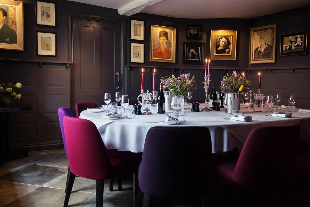 Old Parsonage Hotel Oxford Dış mekan fotoğraf The dining room at The Pig