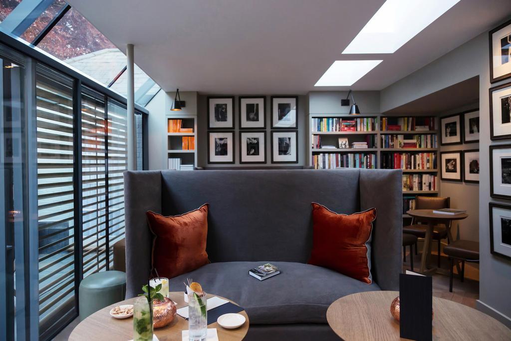 Old Parsonage Hotel Oxford Dış mekan fotoğraf The Library at The Ivy, St John's Wood